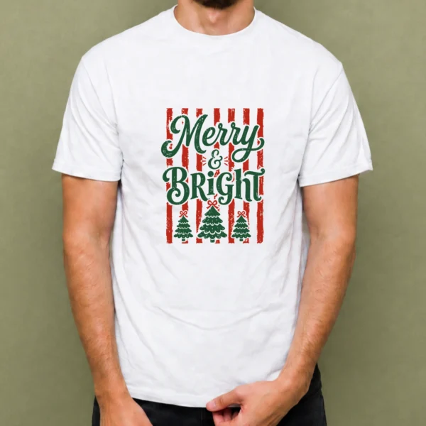 Merry & Bright entre Pinos - hombre Merry & Bright entre Pinos, camiseta blanca, hombre